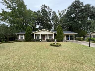 Main picture of 505 Circleview Dr