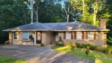 Main picture of 5111 Cavalier Dr SE
