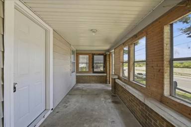Main picture of 3607 E Michigan St