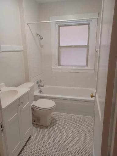 Main picture of 1529 S Rockford Ave