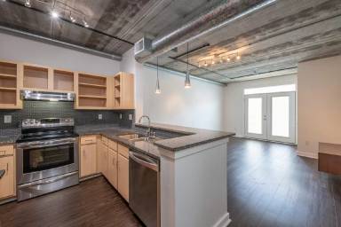 Main picture of Peachtree St