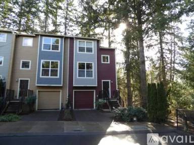 Main picture of 8680 NE Adlington St