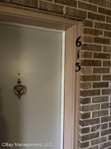 Main picture of 44708 Beechwood Ct