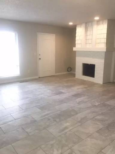 Main picture of 4037 NW 34th St