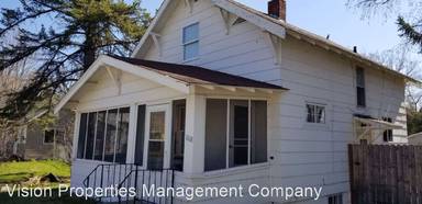 Main picture of 1118 Birchmont Dr NE