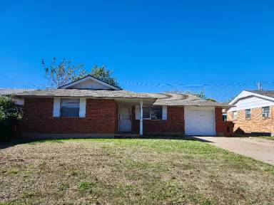 Main picture of 405 S Bristow Ave