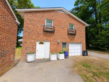 Main picture of 4421 Kernersville Rd