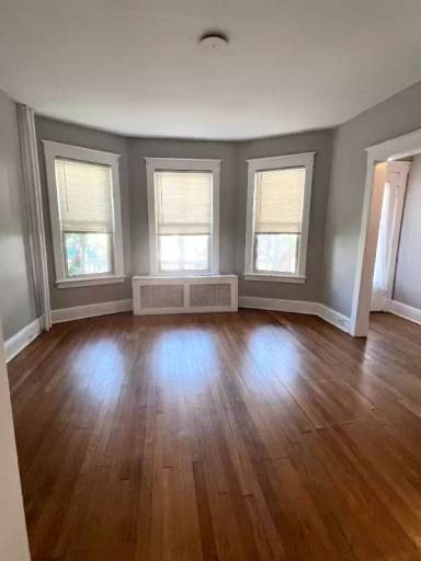 Main picture of 121 Winthrop Ave