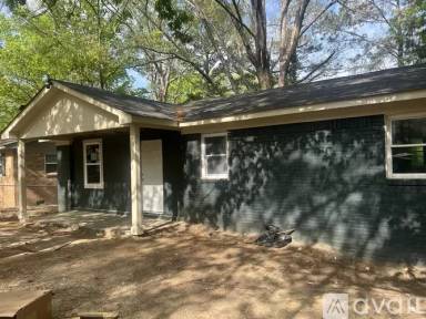 Main picture of 820 Old Oak Dr