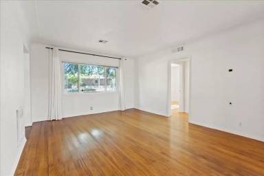 Main picture of 1609 Chapman Dr