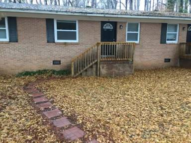 Main picture of 74 Maple Ln