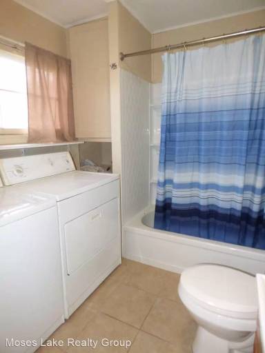 Main picture of 2131 W Neppel St