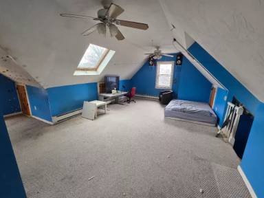 Main picture of 8 Price St