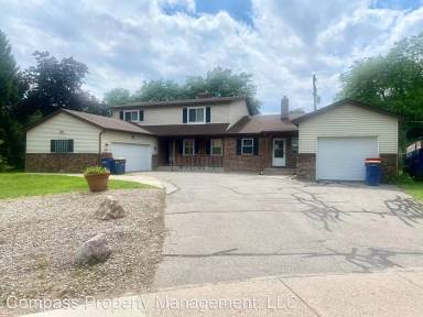 Main picture of 1212 Drexel Ct NE