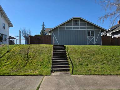 Main picture of 908 N Grant Ave