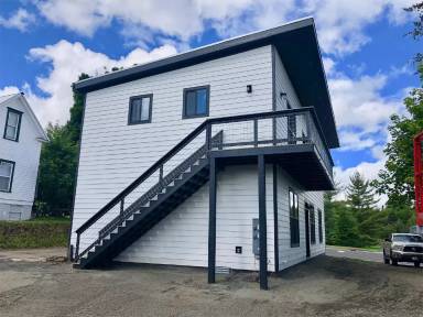 Main picture of 1108 S Main St