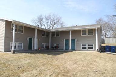 Main picture of 7010 SW 9th St
