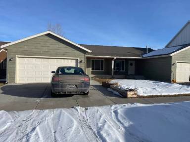 Main picture of 4047 Carbon St