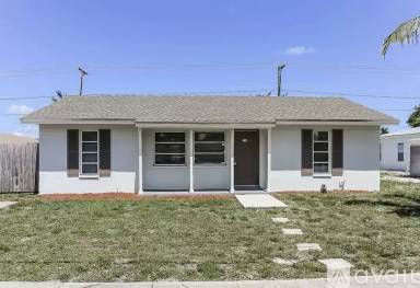 Main picture of 920 S 14th St