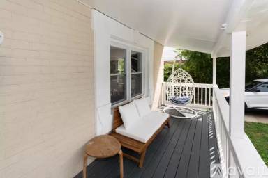 Main picture of 1012 E West Hwy