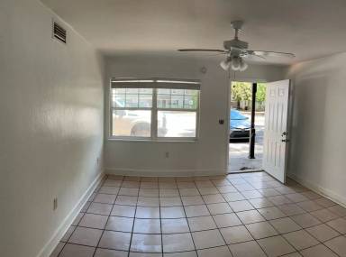 Main picture of 818 SW 63rd Ter