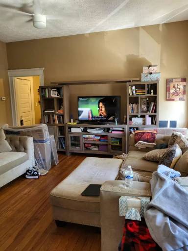 Main picture of 757 Monroe Dr NE