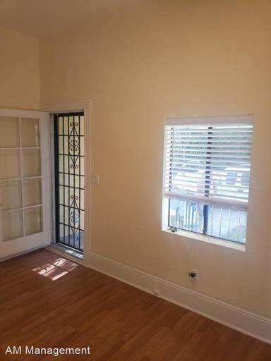 Main picture of 7212 Bright Ave