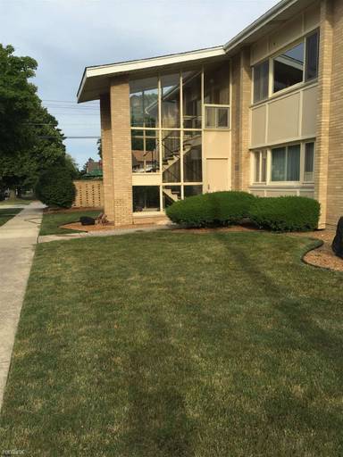Main picture of 10357 Wight St