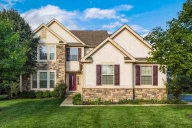 Main picture of 5856 Trafalgar Ln