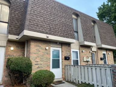 Main picture of 7425 Country Brook Dr