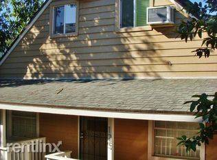 Main picture of 125 S Lake St