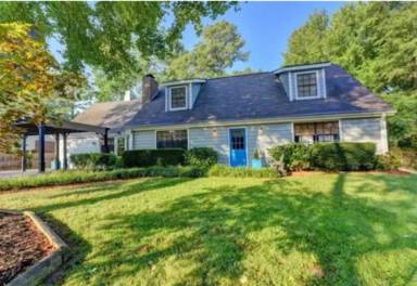 Main picture of 2459 Silver King Dr