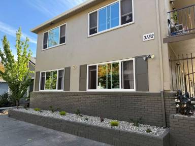 Main picture of 3132 3rd Ave