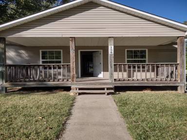 Main picture of 134 E Waldo Ave
