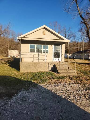 Main picture of 1547 N College St