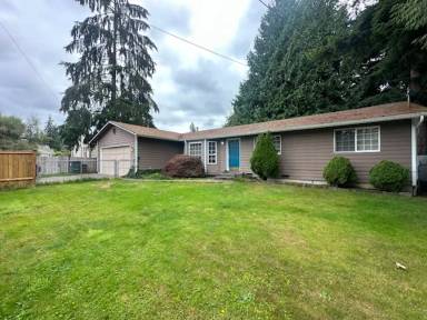 Main picture of 6909 Beverly Ln