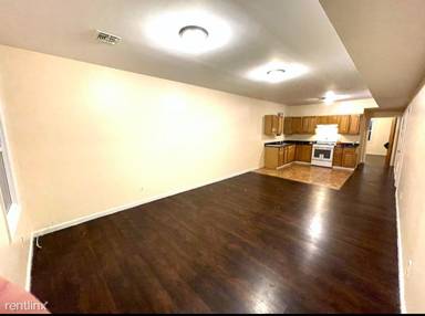 Main picture of 136 N 5th St