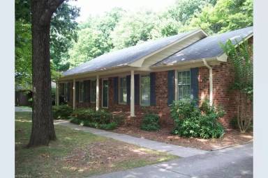 Main picture of 1018 Jefferson Rd