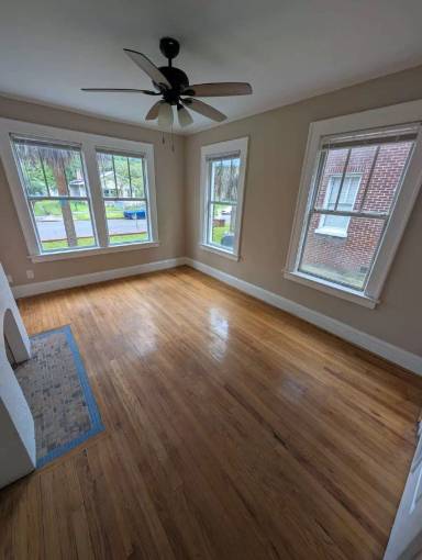 Main picture of 2619 College St