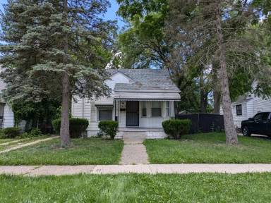 Main picture of 8481 Stahelin Ave
