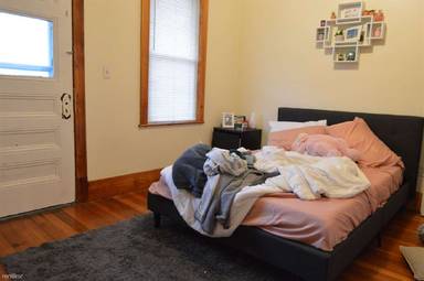 Main picture of 348 Faneuil St