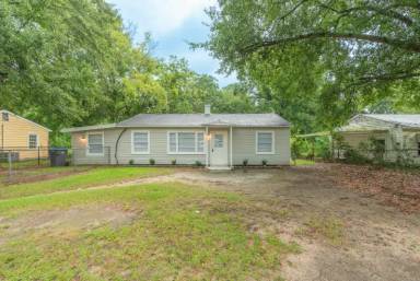 Main picture of 3002 Abelia Dr