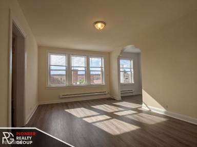 Main picture of 2936 W Palmer St