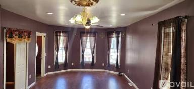 Main picture of 1629 Carrie St