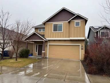 Main picture of 2950 NE Dogwood Dr