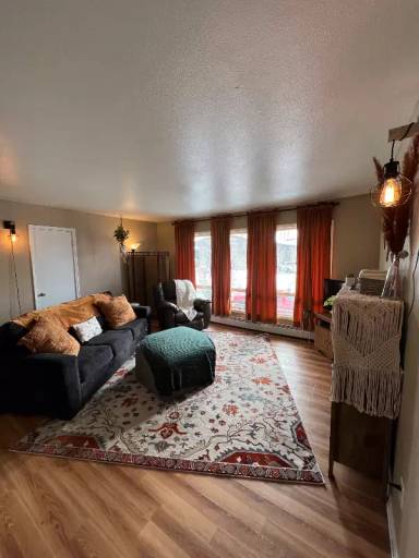 Main picture of 3901 E 9th Ave
