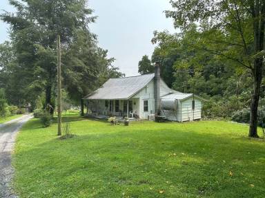 Main picture of 25 Sugar Hollow Ln