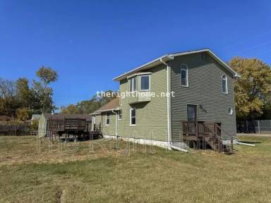Main picture of 5224 N 8th St E