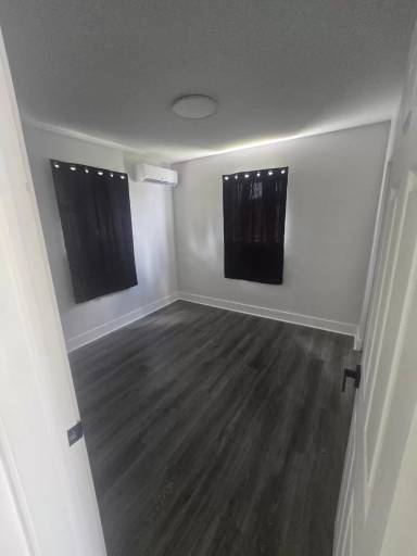 Main picture of 2540 NW 90th St