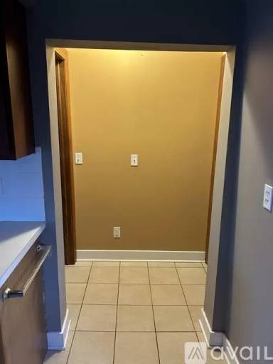 Main picture of 906 4th St NW